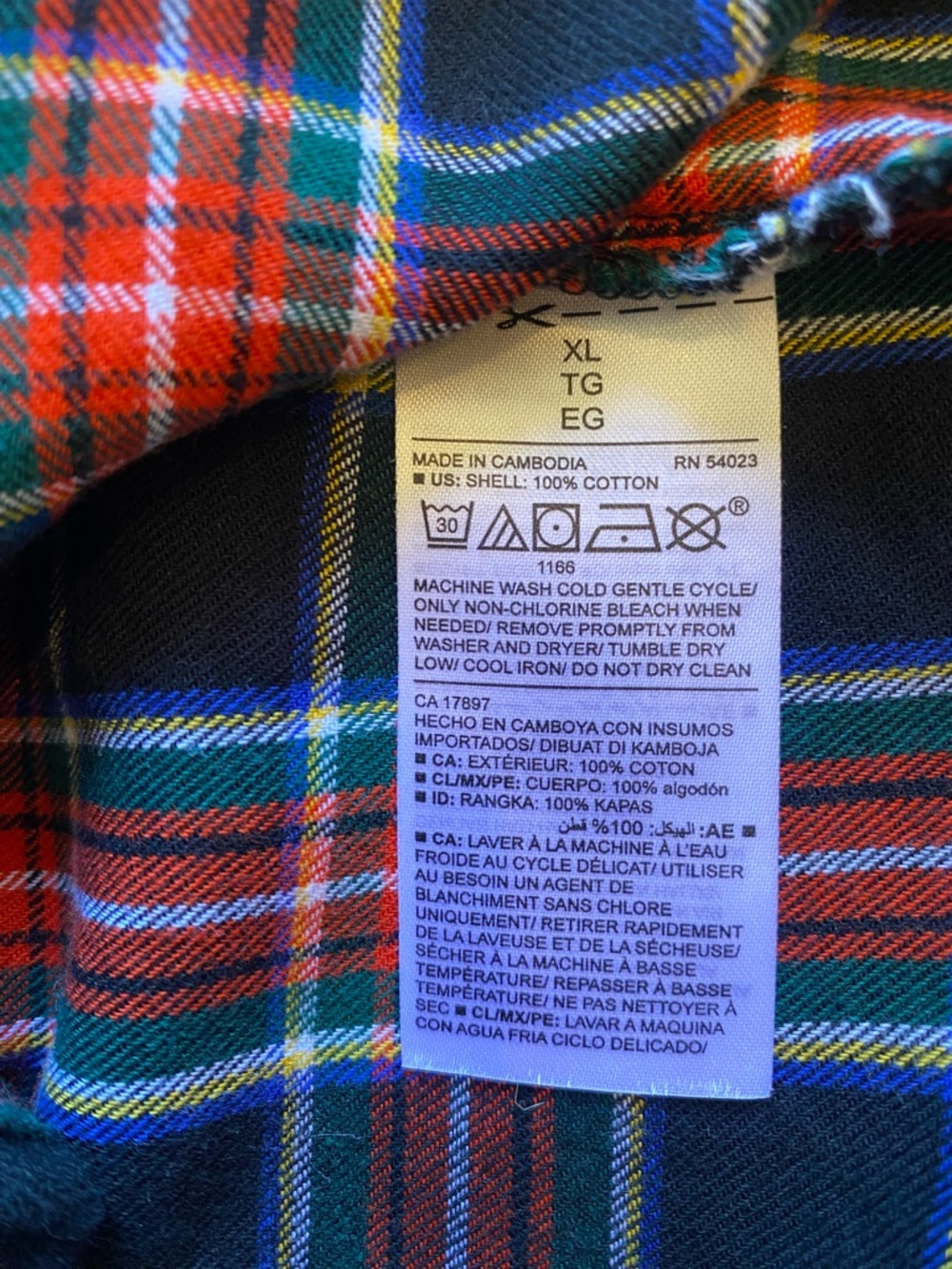 Upcycled Plaid Flannel Shirt with Queen Graphic Size XL - Picture 7 of 7